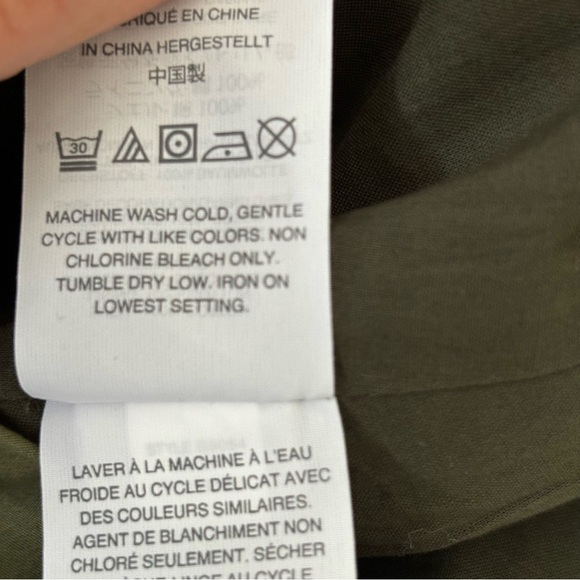 ❤️2/$15 or 3/$21❤️ J. Crew Olive Embroidered Miniskirt w/Tie Waist, Size 00 - Picture 11 of 12